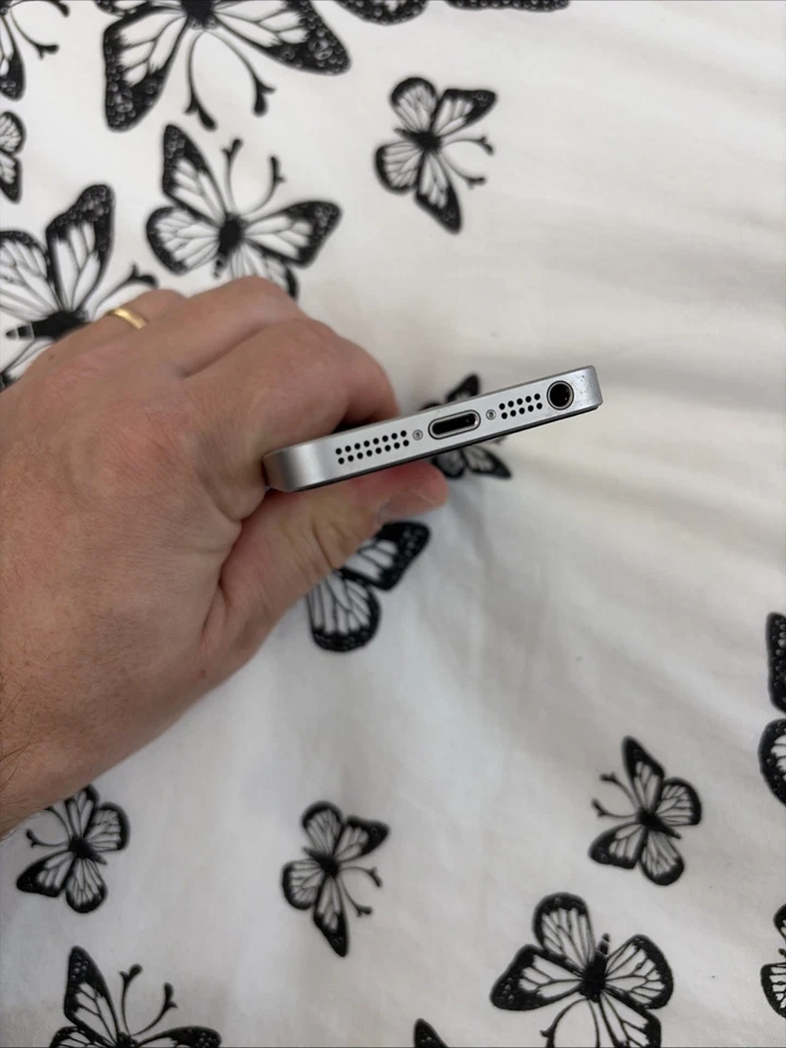 Apple iPhone SE A1723 32gb iOS 12 !!!  Grigio Siderale Space Gray 4118 - Immagine 3 di 4