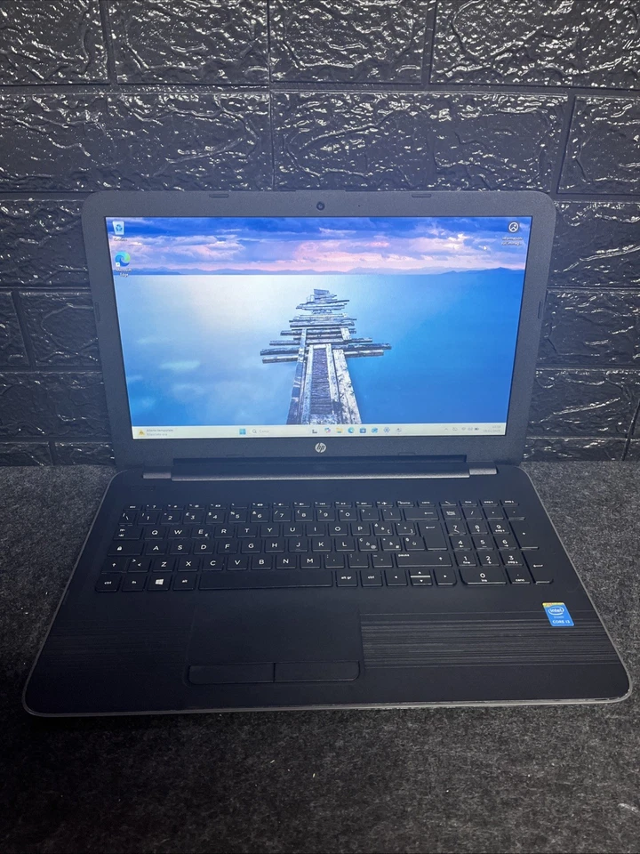 Notebook Hp 250 G5 15,6p (Intel Core I3 4gb Ram Ssd 240gb) Winows 11 Home 25h2 - Immagine 2 di 4