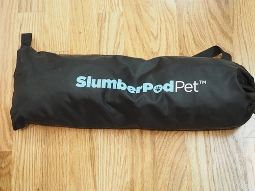 SlumberPod Blackout Portable Pet Privacy Sleep Tent/Pod - 第 1/3 張圖片
