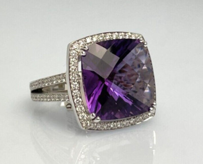 -30% ACTION! AMETHYST RING, 18ct. WHITE GOLD with 206 DIAMONDS approx 1.87ct. TW-VVS