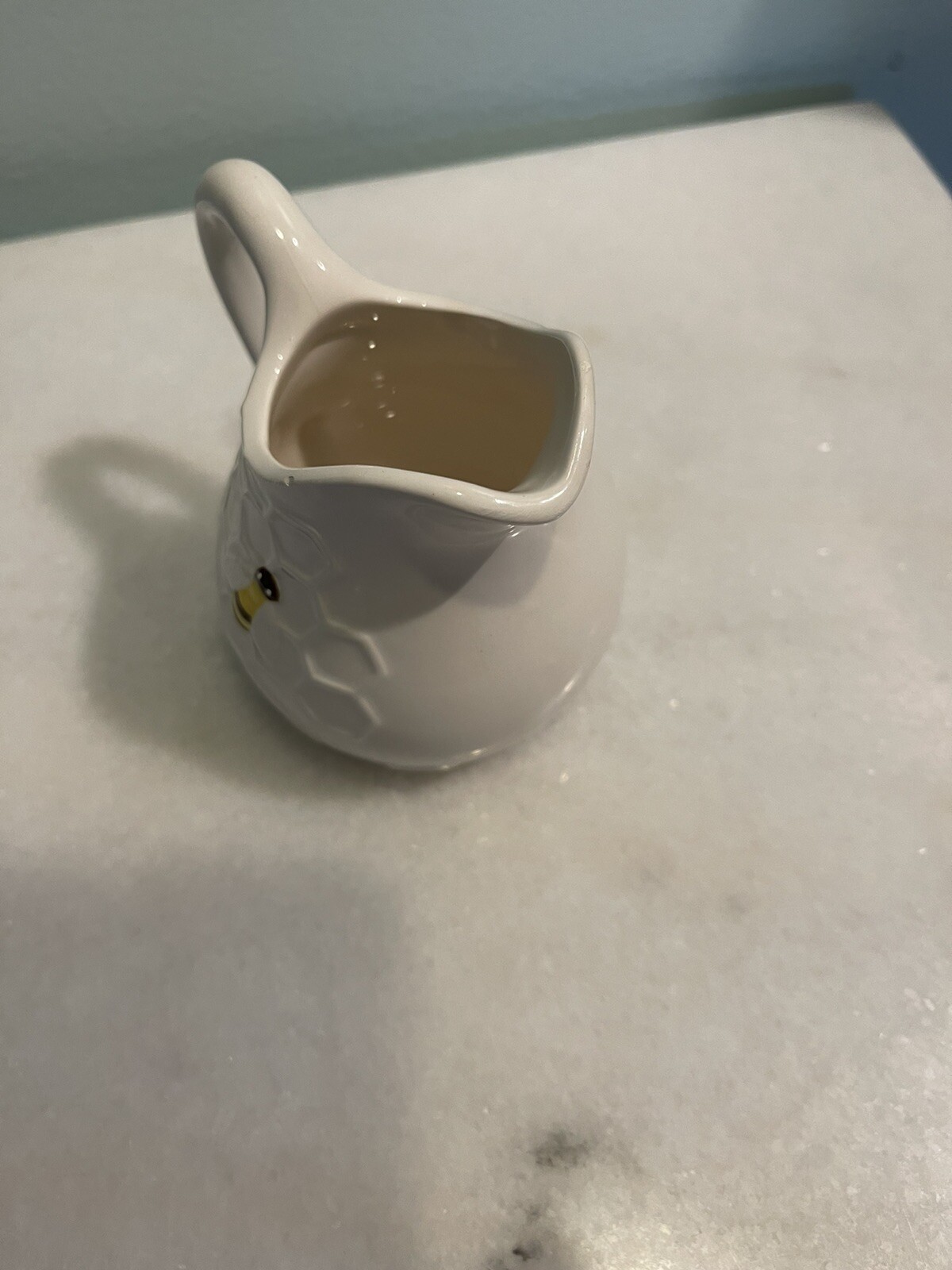 White Glass Coffee Creamer Honey Dispenser Jar Bee Tea Handle Spout 1