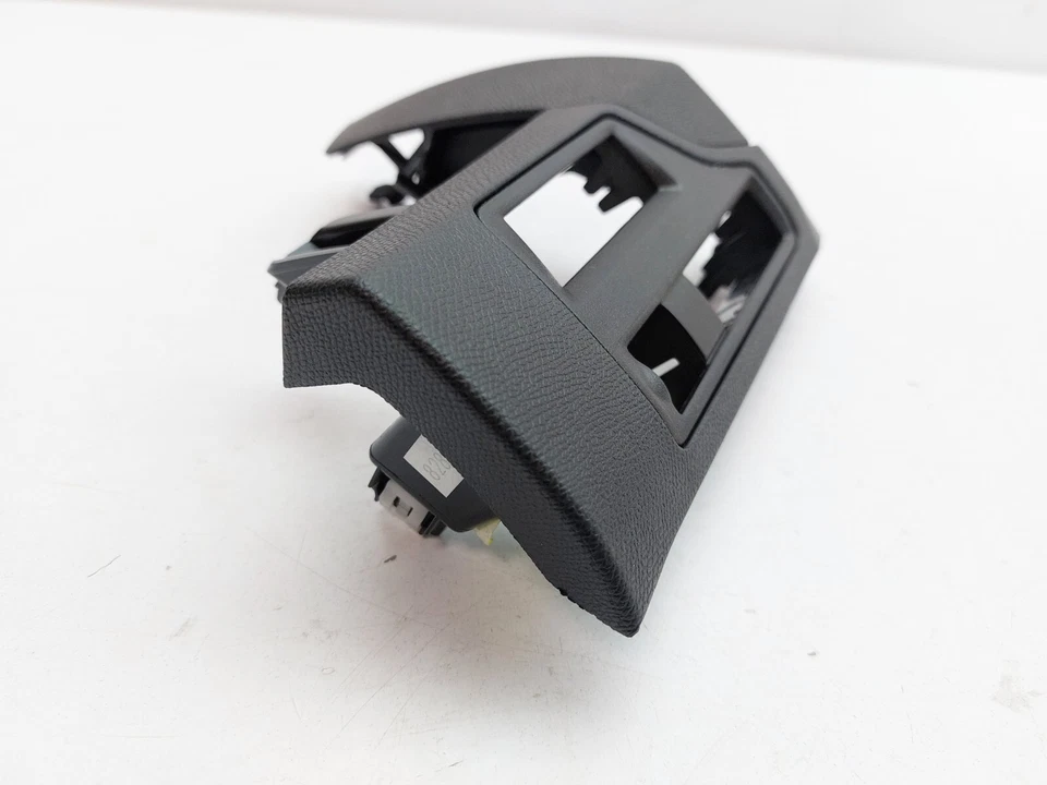 PEUGEOT 3008 P84 MK2 DASHBOARD LOWER TRIM COVER 2018 9810606877 - Image 4 of 4