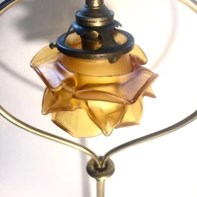 Lampe Art Nouveau Tulipe Pâte De Verre Piétement En Bronze Decor De Vigne - Photo 1/4