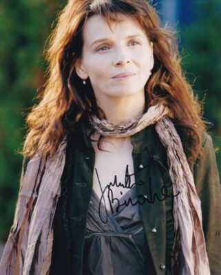 JULIETTE BINOCHE signed Autogramm 20x25cm DAN IN REAL LIFE in Person autograph