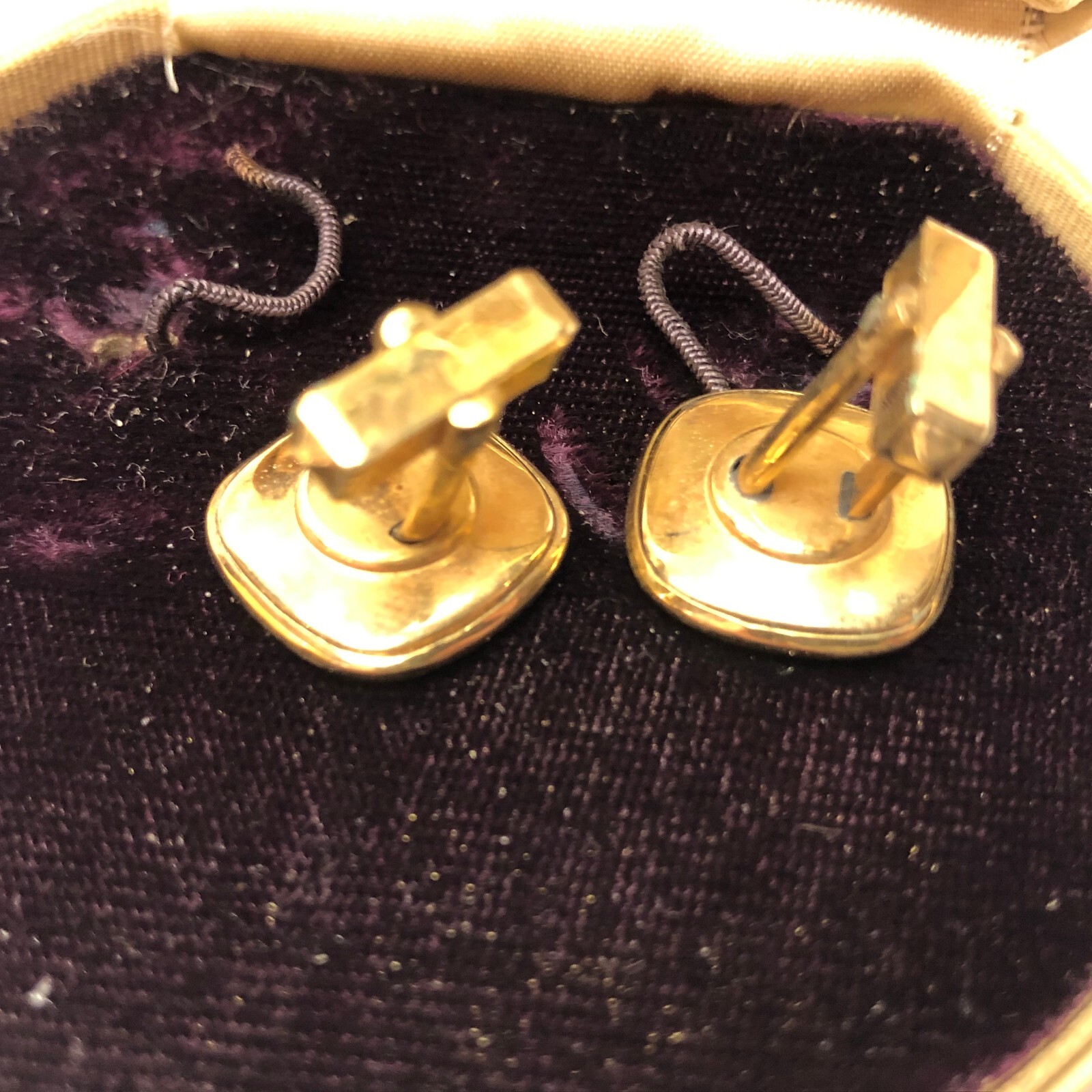 Picture 3 of 12