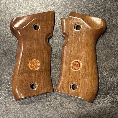 Browning BDA 380 Wood Grips - Missing Medallions
