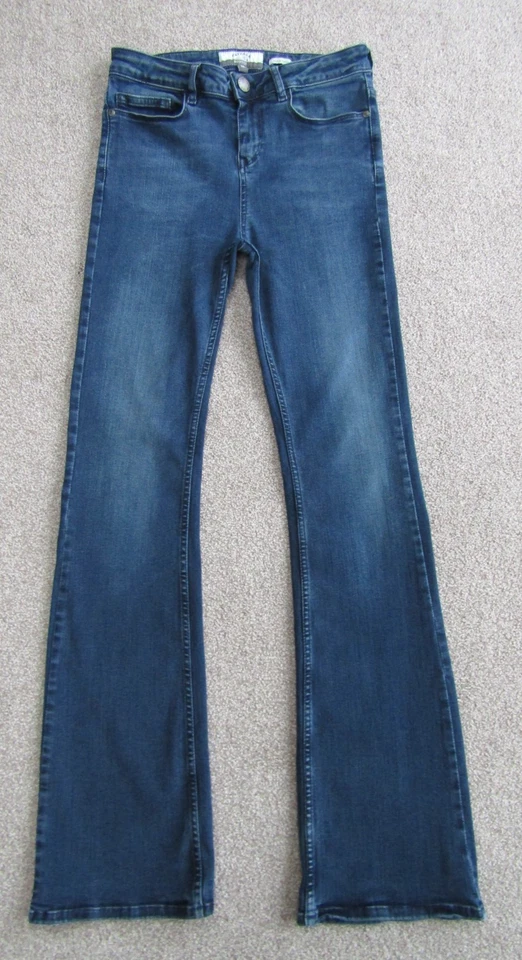 Fat Face Smithy Bootcut Jeans size 8, Leg 31". Stretch Blue Denim. Womens. - Image 2 of 4