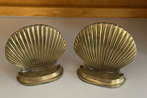 Vintage Solid Brass Seashell Coastal Beach House Nautical Decor Bookend