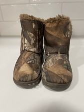BOY GIRL Boots REALTREE SIZE 5/6 REALTREE OUTDOORS Hunting Faux Fur Lining