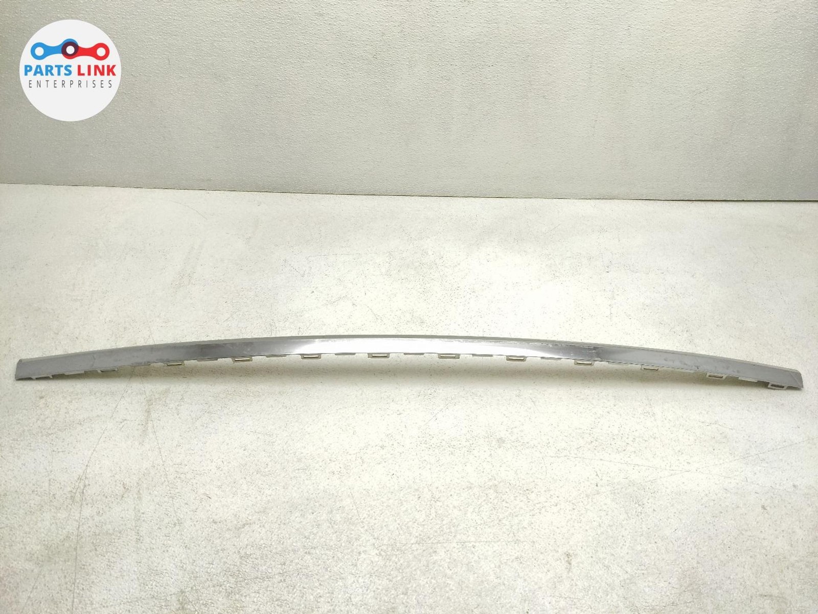 Bentley Bentayga 2016-2020 Rear Left Bumper molding