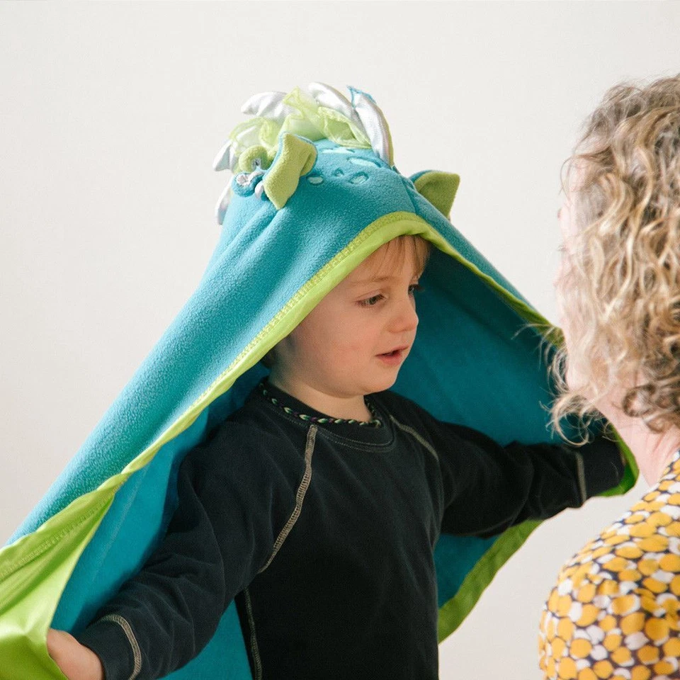 Snugaboo Manta de Seguridad con Capucha "Fideos" Azul/Verde Pez - Vellón Borde Satinado Foto 3 de 4