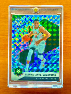rare giannis antetokounmpo cards Amazon.com: Giannis Antetokounmpo 2020 Leaf HYPE! #48 Gold Only 25 Made Rare  Card PGI 10 : Collectibles & Fine Art