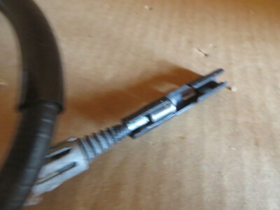 OEM # 25640422 GM General Motors OEM new PARKING BRAKE CABLE RH 