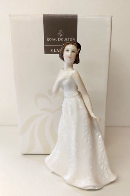 2001 Royal Doulton Collectors Club Sentiments Cherish Bone China Figur HN4442