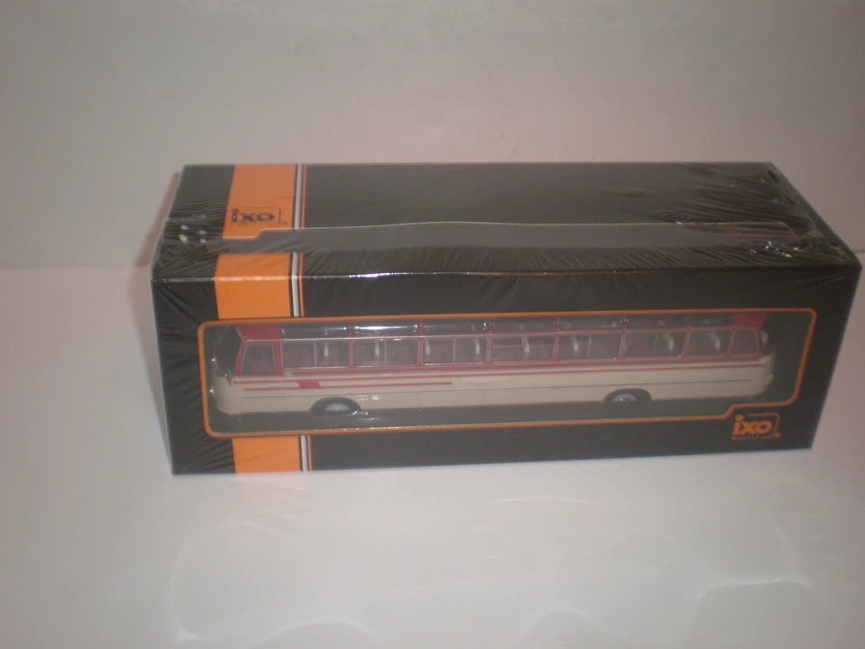 1/43   Bus Setra S14 Beige/red 1960's / Ixo Models Bus 009 - Image 2 of 3