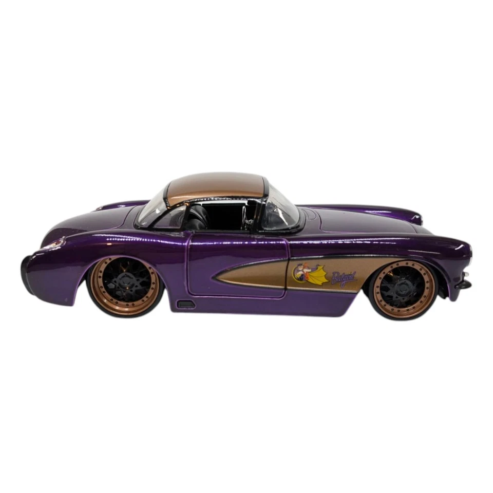 DC Bombshells Batgirl 1957 Chevy Corvette Diecast Metal Car Purple Gold 1:24 - Image 4 of 4