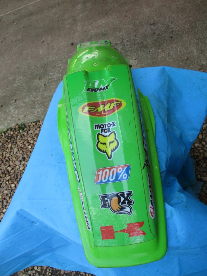 1993 Kawasaki KX500 rear fender - Image 2 of 4