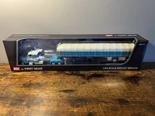 DCP 1/64 Peterbilt And Covered Wagon