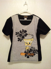Loony Tunes Tweety Bird Floral Women's Scrub Top Black Gray Size M