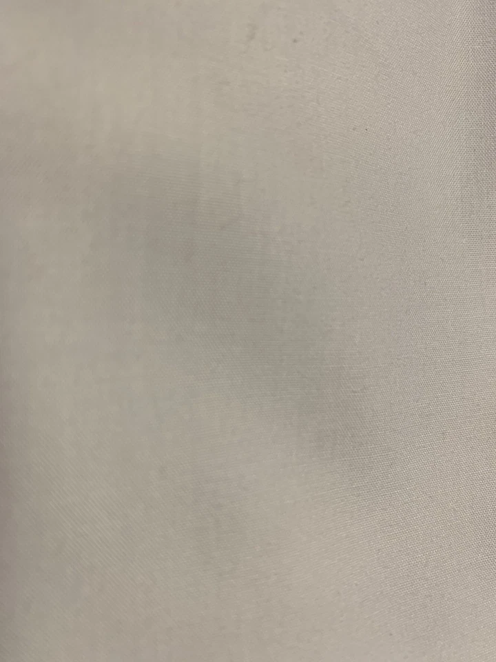 Batista Imperial blanco polialgodón aprox. 12 yd. cortará por encargo Foto 3 de 4