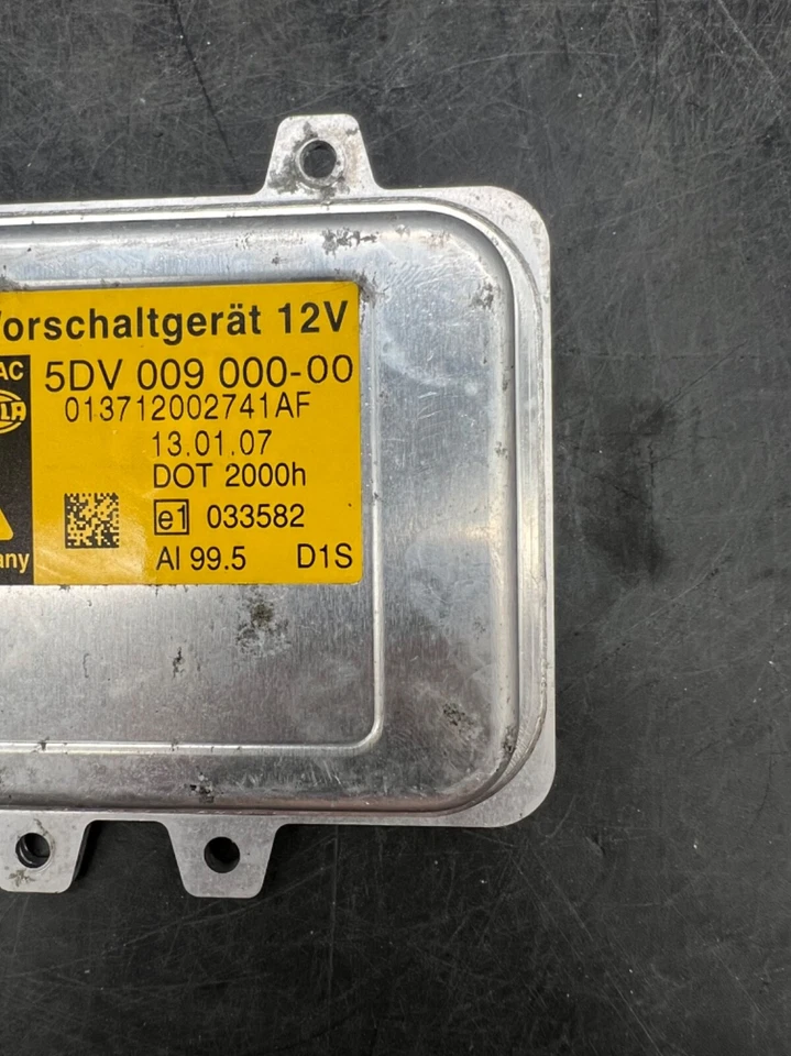 2006-2010 BMW 525i OEM Xenon Headlight Ballast Control Unit 013712002741AF - Image 2 of 4