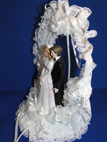 New Wilton Designer Series Dreams Come True Wedding Cake Top # 118-405 - Picture 8 of 12