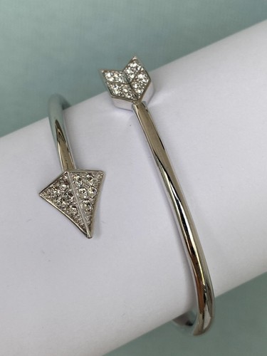 Karl Lagerfeld Hearts and Arrows Hinge Bangle with Crystal from Swarovski - Picture 9 of 17