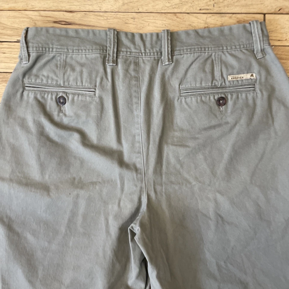 Pantalones Cortos PERRY ELLIS 36 Hombres Verde Caqui Logo Preppy Sarga Frente Plano Chino 36x10 Foto 3 de 4