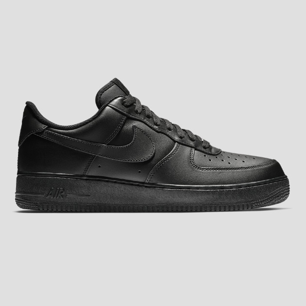 Кожаные кроссовки Nike Air Force 1 07 Triple Black (CW2288-001) доставлены ускоренной доставкой