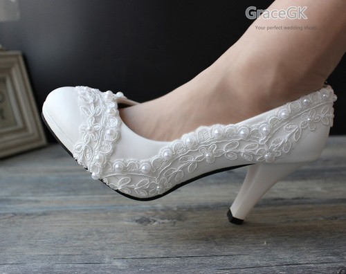 white bridesmaid shoes size 2