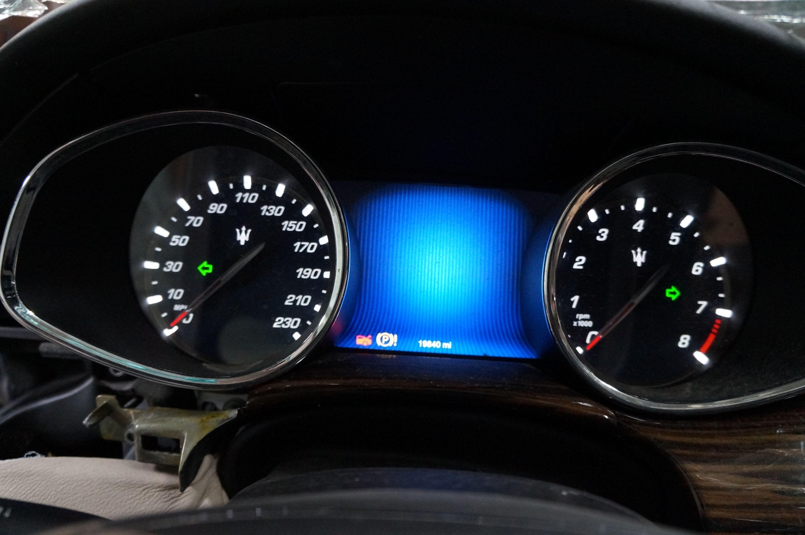 Speedometer Instrument Gauge Cluster 670009147 Maserati Quattroporte 2014 *Note*