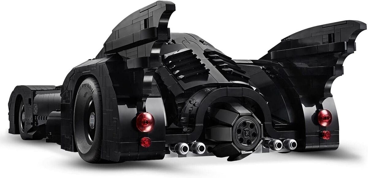  LEGO DC Batman 1989 Batmobile 76139 Building Kit