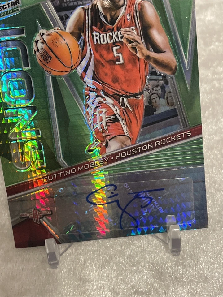 (2) 2018-19 PANINI SPECTRA ICONS CUTTINO MOBLEY NEON GREEN & PINK AUTO SP#/25 - Image 3 of 4