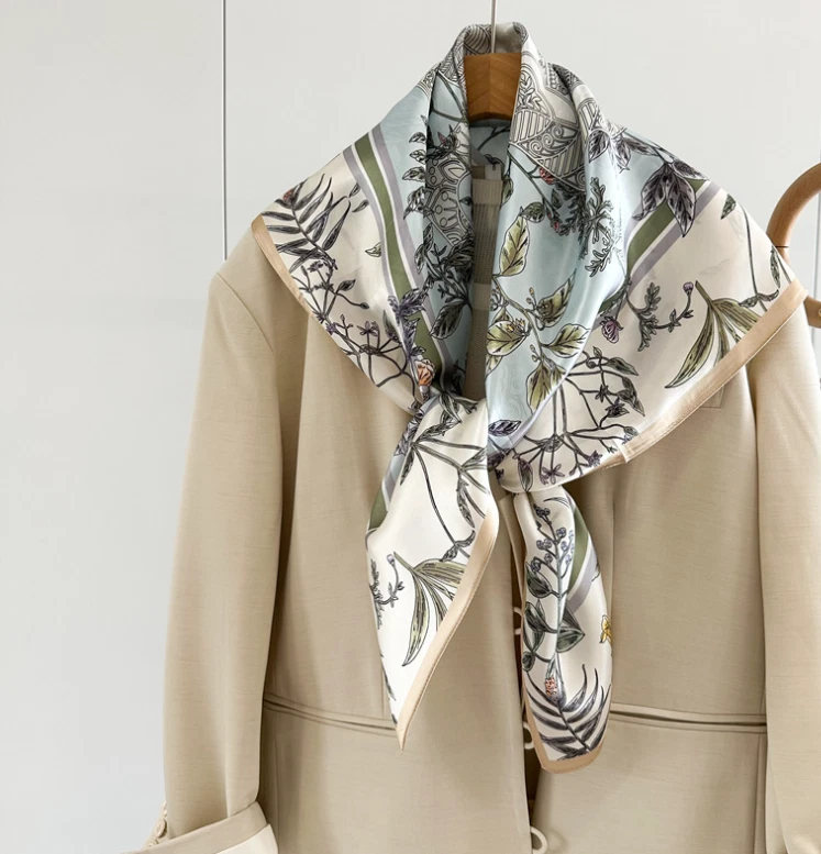 Pure 14 Momme Silk Bandana Scarf Neckerchief Shawl thicket Print 90X90cm Wrap