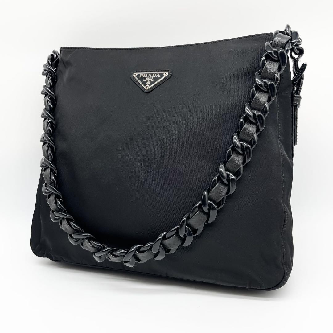 Prada Black Nylon Chain Bag with Triangle Logo Sacoche PG4XI3