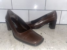Via Spiga Brown Heels