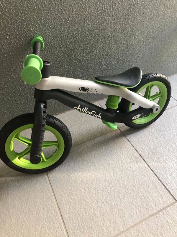 chillafish balance bike adjust seat