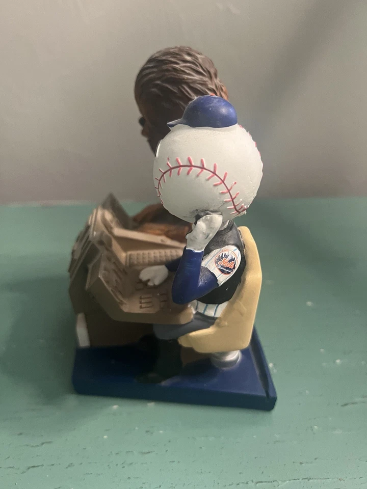 星球大战 Mr Met As Han Solo Chewbacca 摇头公仔纽约大都会花旗收藏版 — 第 3/4 张图片