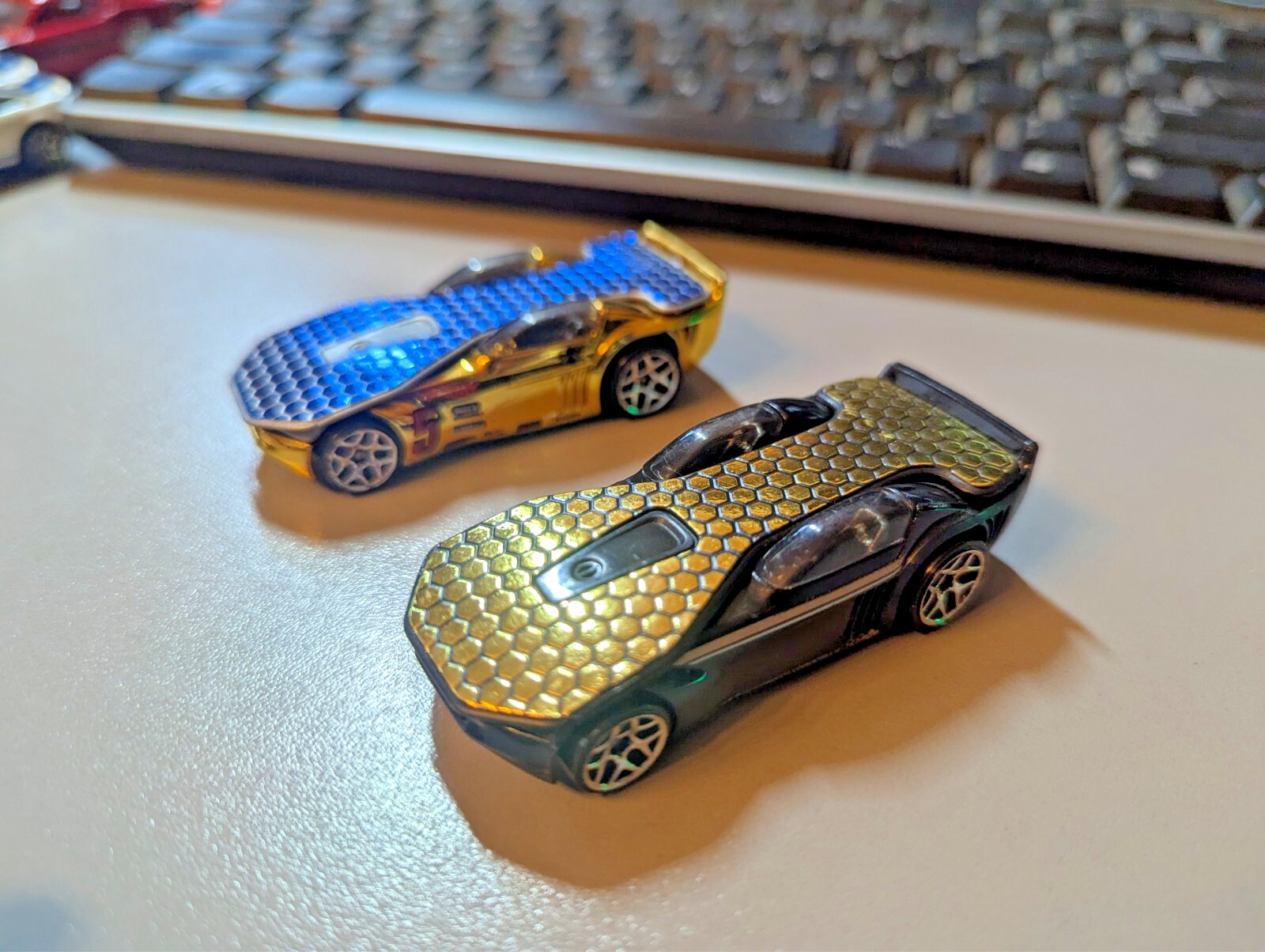 TWO - Hot Wheels 2007 New Models Solar Reflex #25/36 Gold & Black!!