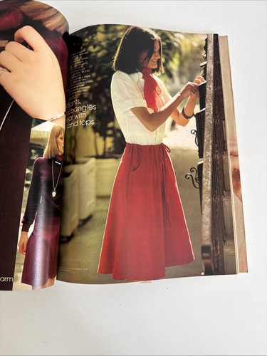 Glamour Magazine March 1974 - Great Vintage Ads, Fashions - Picture 7 of 9