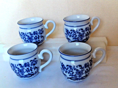 Gerold Porzellan Tassen Zwiebelmuster 4. Becher Vintage Kugelbecher Kugeltasse