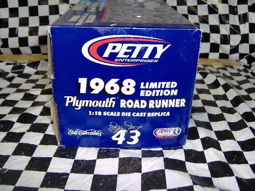 1968 Richard Petty # 43 Plymouth Road Runner~ Unity Raceway~ Maine Track 1/18th - Picture 5 of 6