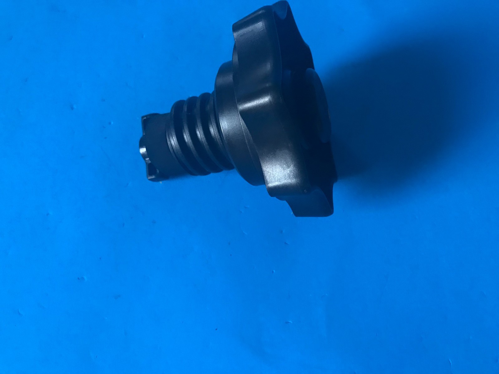 2011 AUDI Q7 VW BEETLE EOS GTI JETTA SPARE TIRE FASTENER TIE DOWN BOLT