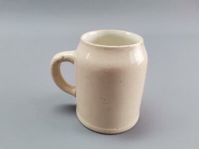 alter Mettlach Krug 1/4l Krug Reg. US PAT. OFF 10 cm ges. gesch. Made in Germany