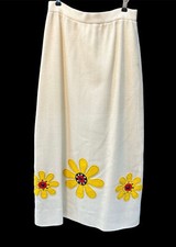 Fabulous vintage wool skirt with flower appliqu