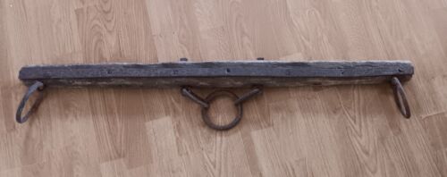 Antique Barn Find Cast Iron Evener Hanger Wood Bar 3 Rings Salvage Large - Afbeelding 1 van 6