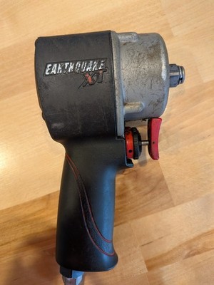 Earthquake XT 1/2 Ultra Compact Air Impact Wrench 700 Ft LBS