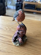 Arden Sculptures 010 Robin On Boot Figure