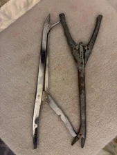 Lot Of 2 Fish Hook Remover Tool Fish Dehooker Freshwater Saltwater