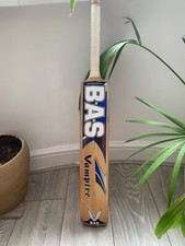Vampire VZ limited edition cricket bat